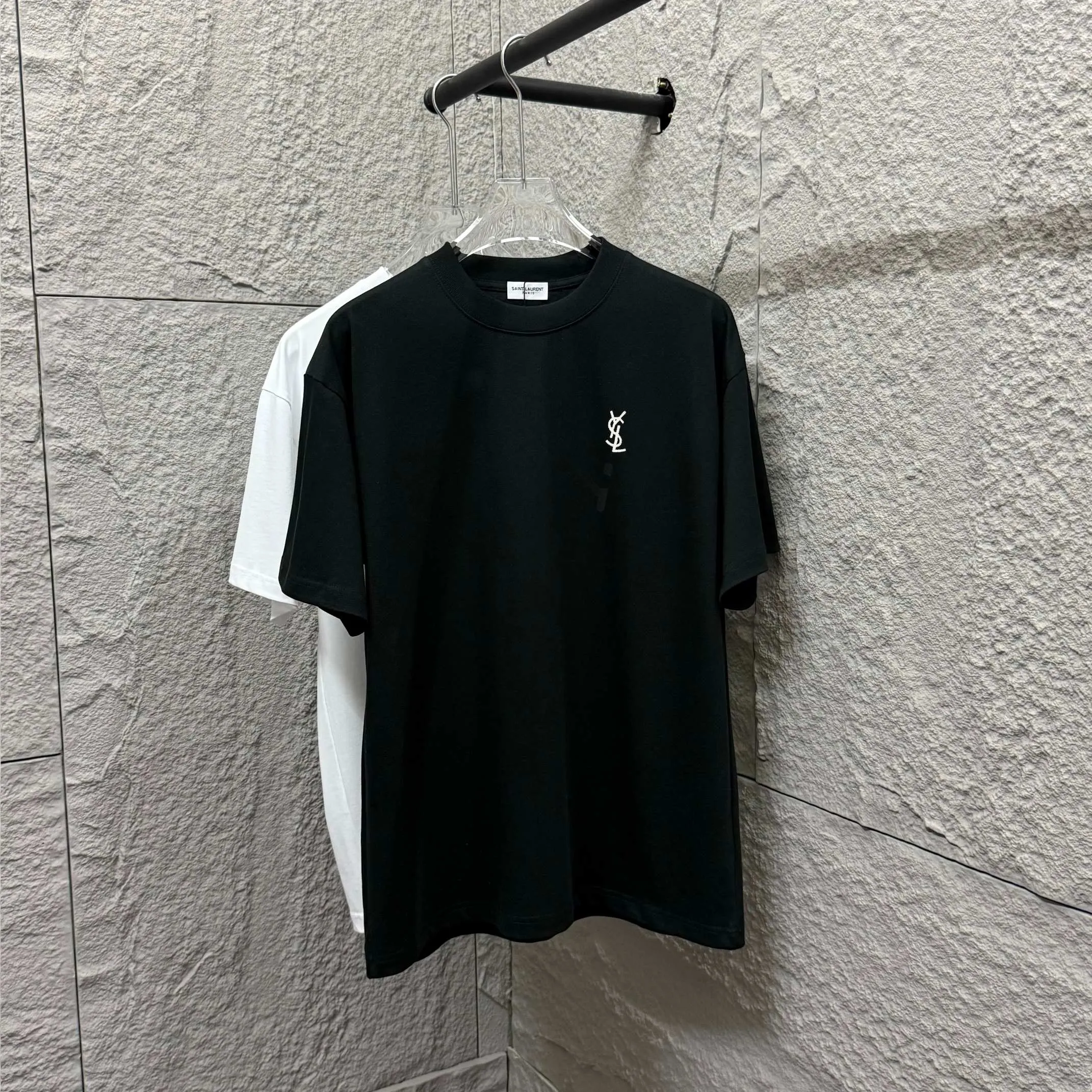 Ysl* * 2025 New Arrival Classic Black White T Same Style Size： S （90-130 ） M （120-150 ） L （140-165 ） XL （160-180 ） XXL （180-210 ） ：Black White